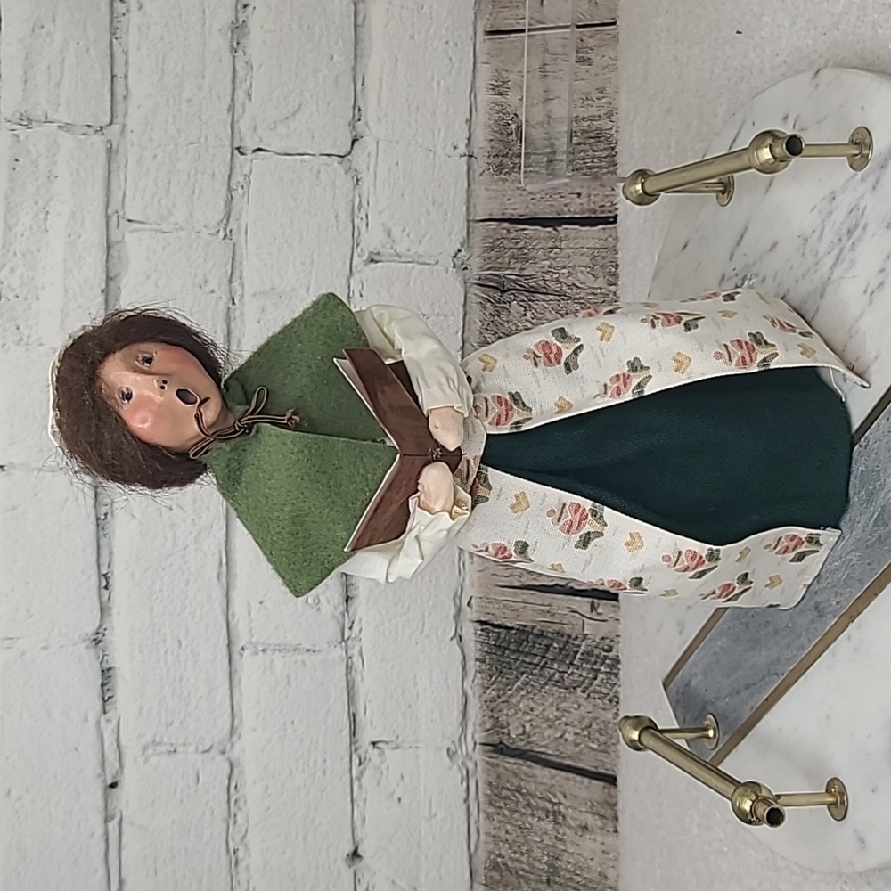 Byers' Choice Carolers Collectible '99 Colonial Williamsburg Adult Woman Vintage